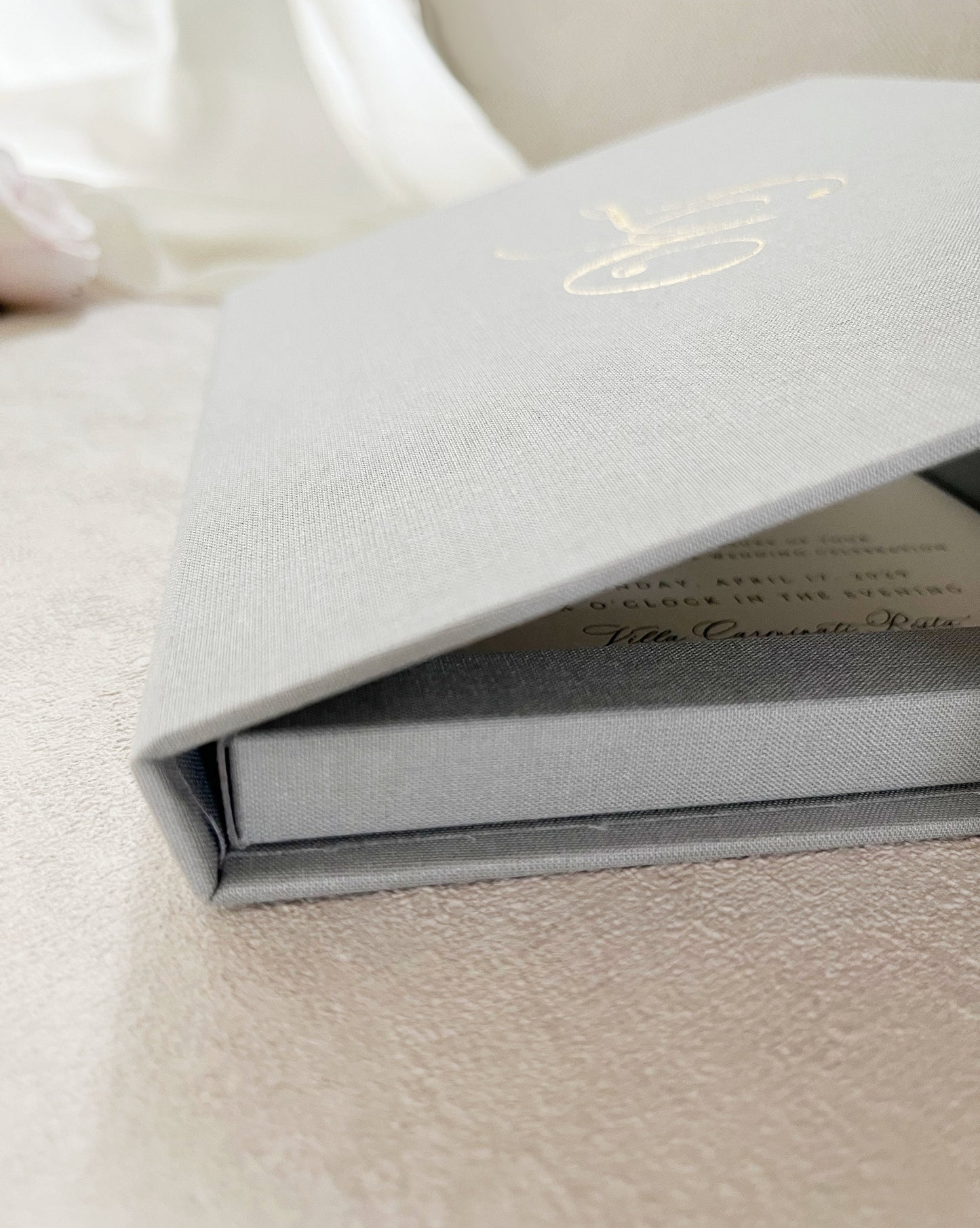 Luxurious Canvas Box for 5x7 Wedding Invitation, Personalized Keepsake Box With Your Initials Embossed in Gold Foil on the Cover, Linen