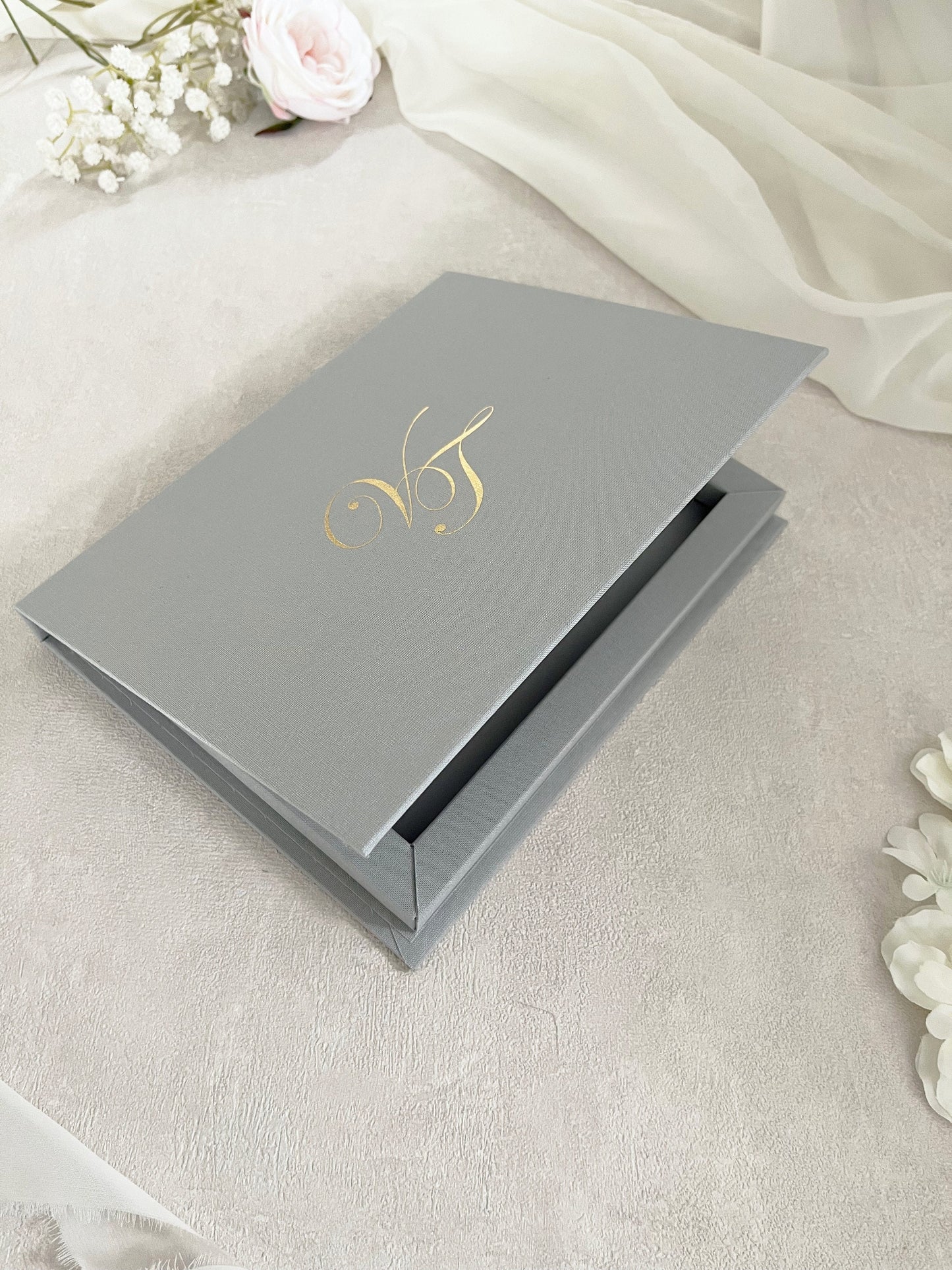 Luxurious Canvas Box for 5x7 Wedding Invitation, Personalized Keepsake Box With Your Initials Embossed in Gold Foil on the Cover, Linen