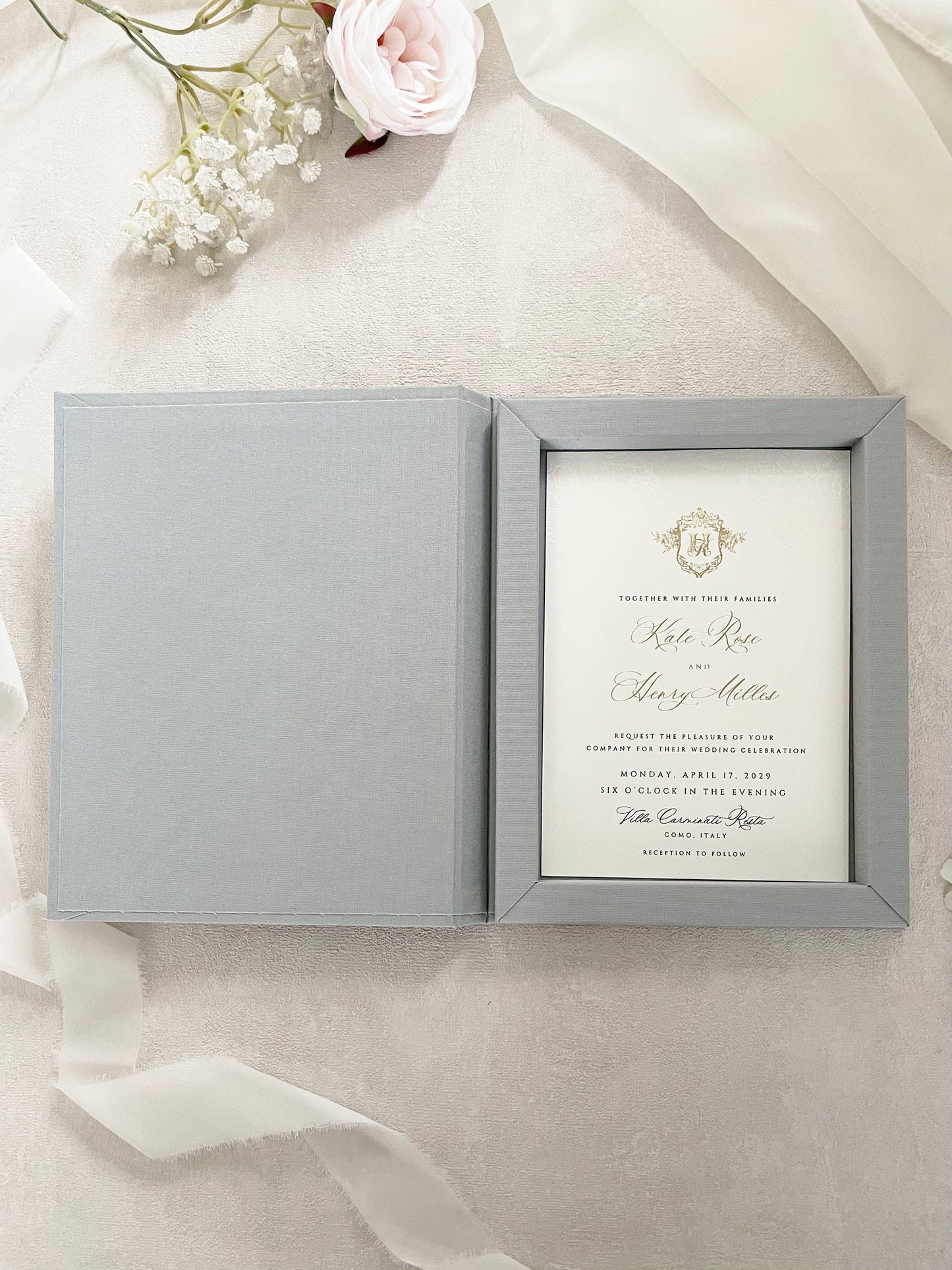 Luxurious Canvas Box for 5x7 Wedding Invitation, Personalized Keepsake Box With Your Initials Embossed in Gold Foil on the Cover, Linen